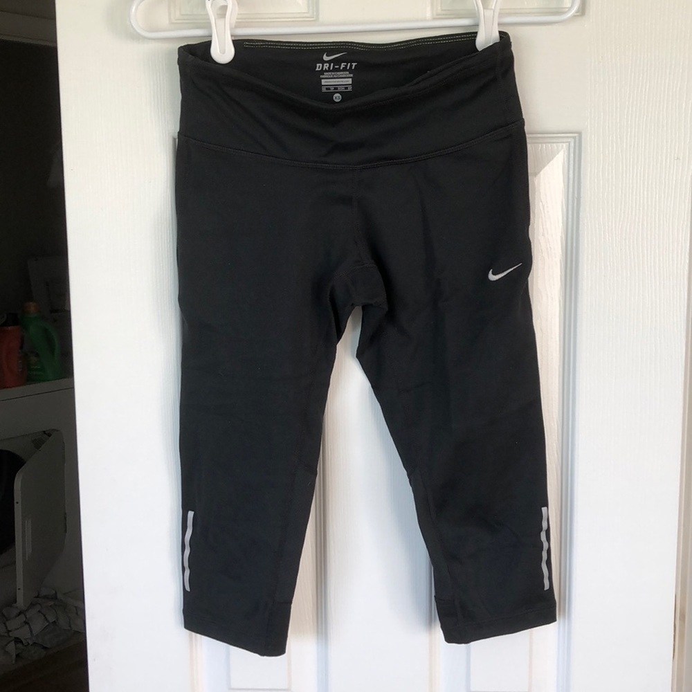 Nike cropped leggings. Size XS.